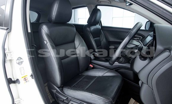 Buy Used Honda HR-V White Car in Bangkok in Bangkok Buy Used Honda HR-V White Car in Bangkok in Bangkok