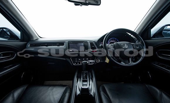 Buy Used Honda HR-V White Car in Bangkok in Bangkok Buy Used Honda HR-V White Car in Bangkok in Bangkok