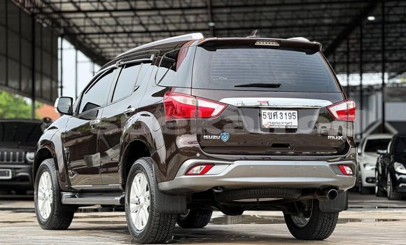 Buy Used Isuzu MU-X Brown Car in Nonthaburi in Nonthaburi Buy Used Isuzu MU-X Brown Car in Nonthaburi in Nonthaburi