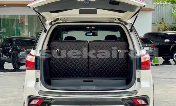 Buy Used Isuzu MU-X White Car in Nonthaburi in Nonthaburi Buy Used Isuzu MU-X White Car in Nonthaburi in Nonthaburi