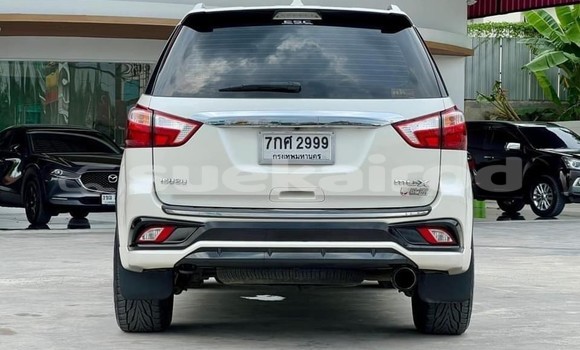 Buy Used Isuzu MU-X White Car in Nonthaburi in Nonthaburi Buy Used Isuzu MU-X White Car in Nonthaburi in Nonthaburi