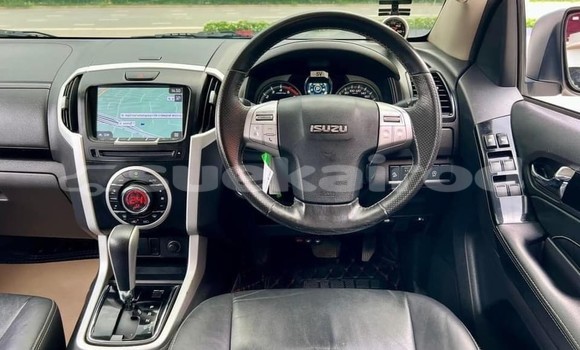 Buy Used Isuzu MU-X White Car in Nonthaburi in Nonthaburi Buy Used Isuzu MU-X White Car in Nonthaburi in Nonthaburi