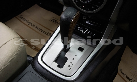 Buy Used Isuzu MU-X White Car in Nonthaburi in Nonthaburi Buy Used Isuzu MU-X White Car in Nonthaburi in Nonthaburi