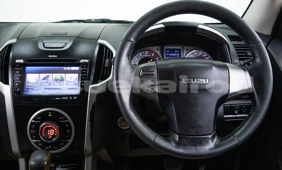 Buy Used Isuzu MU-X White Car in Nonthaburi in Nonthaburi Buy Used Isuzu MU-X White Car in Nonthaburi in Nonthaburi