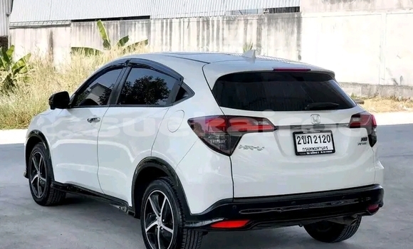 ซื้อ รถมือสอง Honda HR-V ขาว รถยนต์ ใน %{เมือง} ใน ชุมพร ซื้อ รถมือสอง Honda HR-V ขาว รถยนต์ ใน %{เมือง} ใน ชุมพร