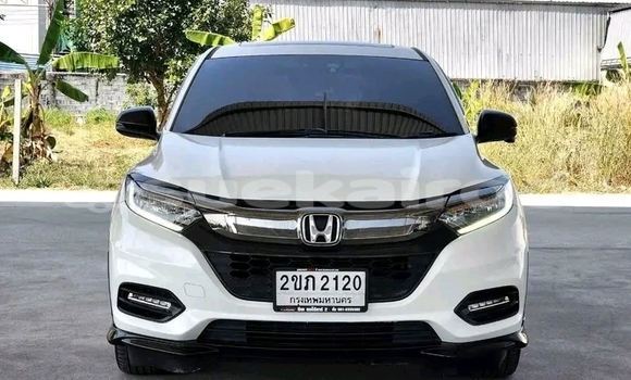 ซื้อ รถมือสอง Honda HR-V ขาว รถยนต์ ใน %{เมือง} ใน ชุมพร ซื้อ รถมือสอง Honda HR-V ขาว รถยนต์ ใน %{เมือง} ใน ชุมพร