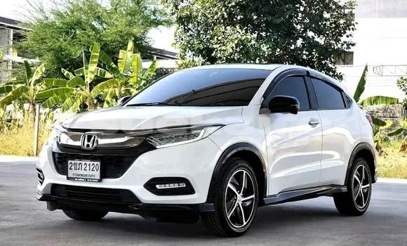 ซื้อ รถมือสอง Honda HR-V ขาว รถยนต์ ใน %{เมือง} ใน ชุมพร ซื้อ รถมือสอง Honda HR-V ขาว รถยนต์ ใน %{เมือง} ใน ชุมพร