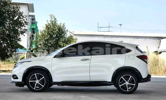 ซื้อ รถมือสอง Honda HR-V ขาว รถยนต์ ใน %{เมือง} ใน ชุมพร ซื้อ รถมือสอง Honda HR-V ขาว รถยนต์ ใน %{เมือง} ใน ชุมพร
