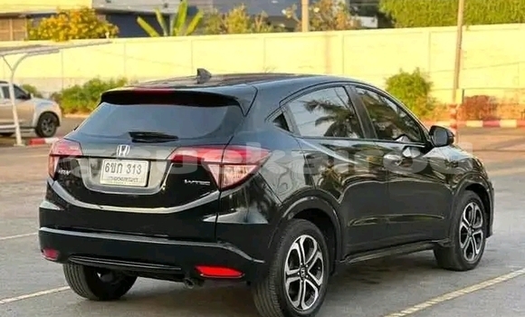 ซื้อ รถมือสอง Honda HR–V สีดำ รถยนต์ ใน %{เมือง} ใน กำแพงเพชร ซื้อ รถมือสอง Honda HR–V สีดำ รถยนต์ ใน %{เมือง} ใน กำแพงเพชร