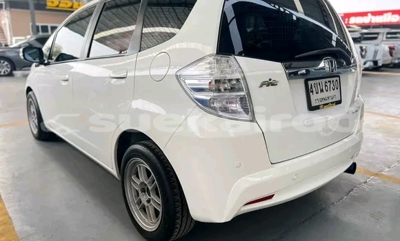 ซื้อ รถมือสอง Honda Jazz ขาว รถยนต์ ใน %{เมือง} ใน ชัยนาท ซื้อ รถมือสอง Honda Jazz ขาว รถยนต์ ใน %{เมือง} ใน ชัยนาท