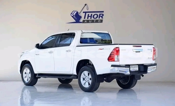 ซื้อ รถมือสอง Toyota Hiluxe Revo ขาว รถยนต์ ใน %{เมือง} ใน พะเยา ซื้อ รถมือสอง Toyota Hiluxe Revo ขาว รถยนต์ ใน %{เมือง} ใน พะเยา