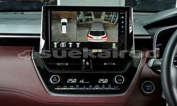 ซื้อ รถมือสอง Toyota Corolla สีดำ รถยนต์ ใน %{เมือง} ใน ฉะเชิงเทรา