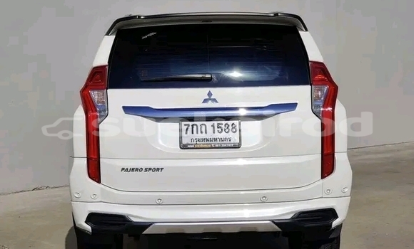 ซื้อ รถมือสอง Mitsubishi Pajero Sport ขาว รถยนต์ ใน %{เมือง} ใน ชุมพร ซื้อ รถมือสอง Mitsubishi Pajero Sport ขาว รถยนต์ ใน %{เมือง} ใน ชุมพร