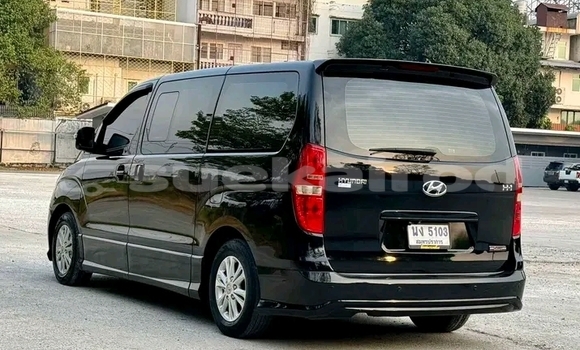 ซื้อ รถมือสอง Hyundai H1 สีดำ รถยนต์ ใน %{เมือง} ใน จันทบุรี ซื้อ รถมือสอง Hyundai H1 สีดำ รถยนต์ ใน %{เมือง} ใน จันทบุรี