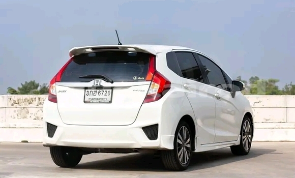 ซื้อ รถมือสอง Honda Jazz ขาว รถยนต์ ใน %{เมือง} ใน อ่างทอง ซื้อ รถมือสอง Honda Jazz ขาว รถยนต์ ใน %{เมือง} ใน อ่างทอง