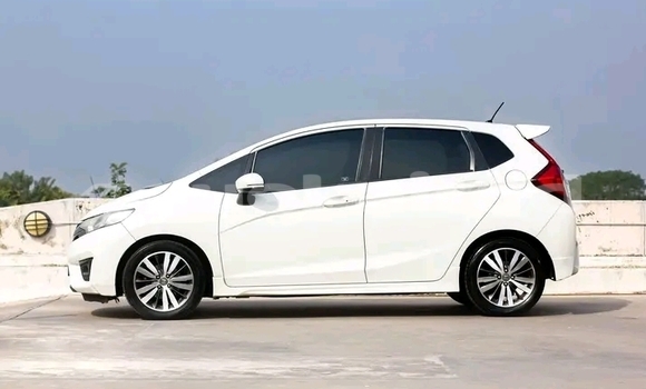 ซื้อ รถมือสอง Honda Jazz ขาว รถยนต์ ใน %{เมือง} ใน อ่างทอง ซื้อ รถมือสอง Honda Jazz ขาว รถยนต์ ใน %{เมือง} ใน อ่างทอง