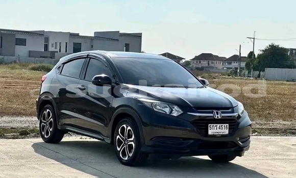 ซื้อ รถมือสอง Honda HR-V สีดำ รถยนต์ ใน %{เมือง} ใน กรุงเทพมหานคร ซื้อ รถมือสอง Honda HR-V สีดำ รถยนต์ ใน %{เมือง} ใน กรุงเทพมหานคร