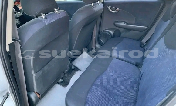 ซื้อ รถมือสอง Honda Jazz ขาว รถยนต์ ใน %{เมือง} ใน ชัยภูมิ