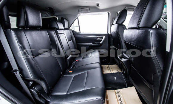 ซื้อ รถมือสอง Toyota Fortuner ขาว รถยนต์ ใน %{เมือง} ใน กรุงเทพมหานคร ซื้อ รถมือสอง Toyota Fortuner ขาว รถยนต์ ใน %{เมือง} ใน กรุงเทพมหานคร