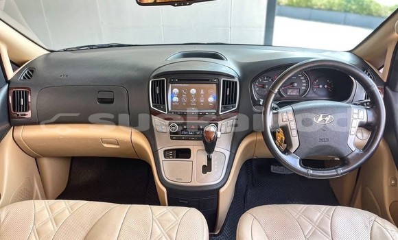 ซื้อ รถมือสอง Hyundai Grand Starex อื่น ๆ รถยนต์ ใน %{เมือง} ใน นนทบุรี ซื้อ รถมือสอง Hyundai Grand Starex อื่น ๆ รถยนต์ ใน %{เมือง} ใน นนทบุรี