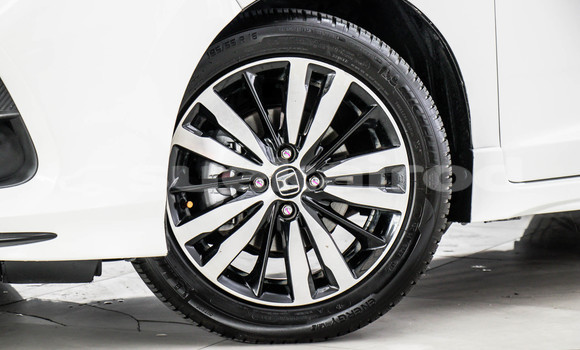 Buy Used Honda Jazz White Car in Bangkok in Bangkok Buy Used Honda Jazz White Car in Bangkok in Bangkok