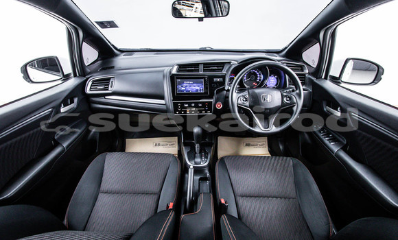 Buy Used Honda Jazz White Car in Bangkok in Bangkok Buy Used Honda Jazz White Car in Bangkok in Bangkok