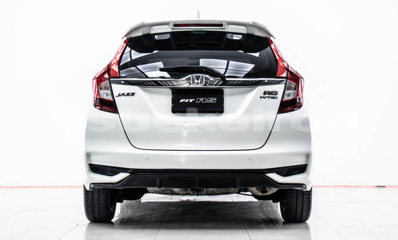 Buy Used Honda Jazz White Car in Bangkok in Bangkok Buy Used Honda Jazz White Car in Bangkok in Bangkok