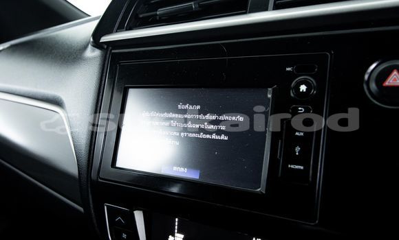 ซื้อ รถมือสอง Honda BR-V สีน้ำตาล รถยนต์ ใน %{เมือง} ใน กรุงเทพมหานคร ซื้อ รถมือสอง Honda BR-V สีน้ำตาล รถยนต์ ใน %{เมือง} ใน กรุงเทพมหานคร