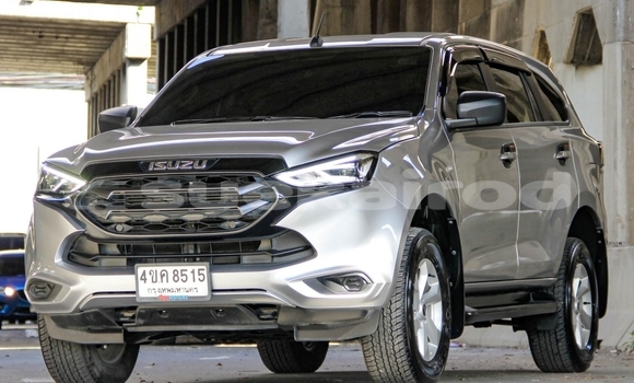 Buy Used Isuzu MU-X Silver Car in Nonthaburi in Nonthaburi