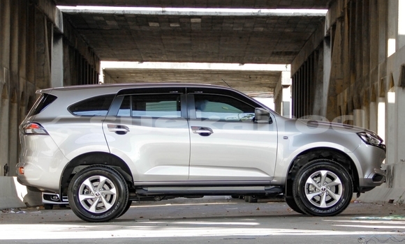 ซื้อ รถมือสอง Isuzu MU-X เงิน รถยนต์ ใน %{เมือง} ใน นนทบุรี ซื้อ รถมือสอง Isuzu MU-X เงิน รถยนต์ ใน %{เมือง} ใน นนทบุรี