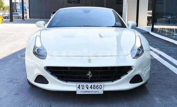 ซื้อ รถมือสอง Ferrari California ขาว รถยนต์ ใน %{เมือง} ใน กรุงเทพมหานคร