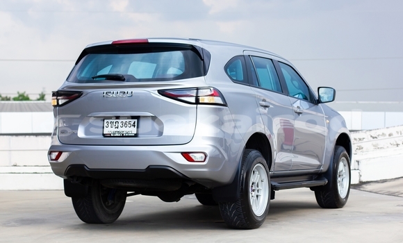 ซื้อ รถมือสอง Isuzu MU-X เงิน รถยนต์ ใน %{เมือง} ใน นนทบุรี ซื้อ รถมือสอง Isuzu MU-X เงิน รถยนต์ ใน %{เมือง} ใน นนทบุรี