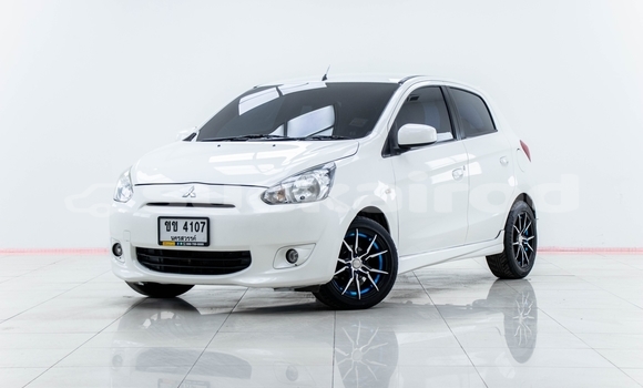 ซื้อ รถมือสอง Mitsubishi Mirage ขาว รถยนต์ ใน %{เมือง} ใน นนทบุรี
