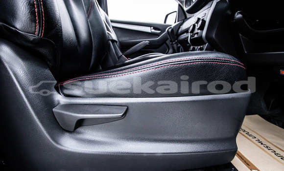 Buy Used Isuzu D-Max Black Car in Bangkok in Bangkok Buy Used Isuzu D-Max Black Car in Bangkok in Bangkok