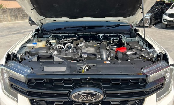 Buy Used Ford Everest White Car in Nonthaburi in Nonthaburi Buy Used Ford Everest White Car in Nonthaburi in Nonthaburi