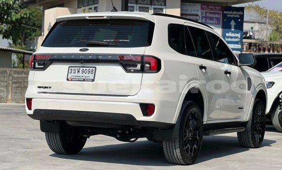 Buy Used Ford Everest White Car in Nonthaburi in Nonthaburi Buy Used Ford Everest White Car in Nonthaburi in Nonthaburi