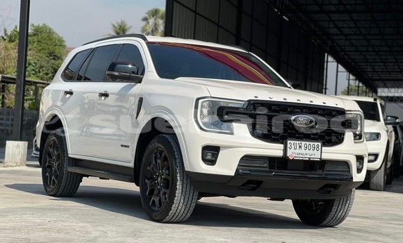 Buy Used Ford Everest White Car in Nonthaburi in Nonthaburi Buy Used Ford Everest White Car in Nonthaburi in Nonthaburi