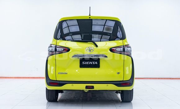 ซื้อ รถมือสอง Toyota Sienta เขียว รถยนต์ ใน %{เมือง} ใน กรุงเทพมหานคร ซื้อ รถมือสอง Toyota Sienta เขียว รถยนต์ ใน %{เมือง} ใน กรุงเทพมหานคร
