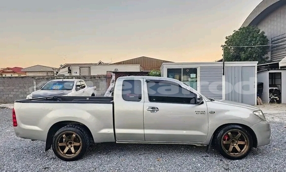 Buy Used Toyota Hiluxe VIGO White Car in Krabi in Krabi