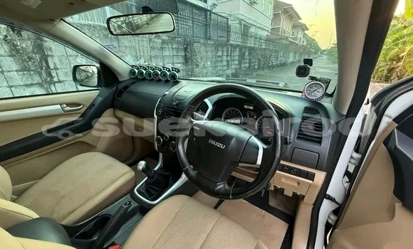 ซื้อ รถมือสอง Isuzu D-Max ขาว รถยนต์ ใน %{เมือง} ใน ชัยนาท ซื้อ รถมือสอง Isuzu D-Max ขาว รถยนต์ ใน %{เมือง} ใน ชัยนาท