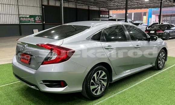 ซื้อ รถมือสอง Honda Civic อื่น ๆ รถยนต์ ใน %{เมือง} ใน ชัยนาท