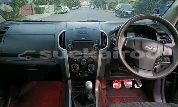 ซื้อ รถมือสอง Isuzu D-Max สีดำ รถยนต์ ใน %{เมือง} ใน ฉะเชิงเทรา