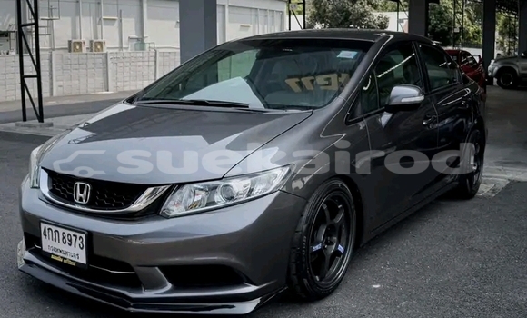ซื้อ รถมือสอง Honda Civic อื่น ๆ รถยนต์ ใน %{เมือง} ใน ชุมพร