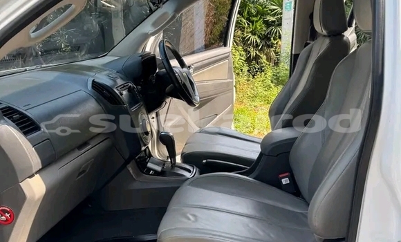 ซื้อ รถมือสอง Chevrolet Colorado ขาว รถยนต์ ใน %{เมือง} ใน ลำปาง ซื้อ รถมือสอง Chevrolet Colorado ขาว รถยนต์ ใน %{เมือง} ใน ลำปาง