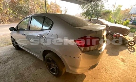 ซื้อ รถมือสอง Honda City อื่น ๆ รถยนต์ ใน %{เมือง} ใน ชัยนาท