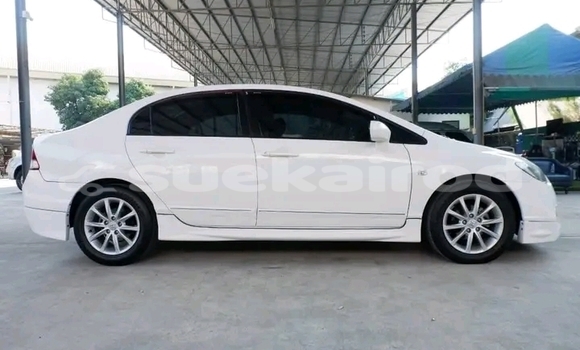Buy Used Honda Civic White Car in Lampang in Lampang Buy Used Honda Civic White Car in Lampang in Lampang
