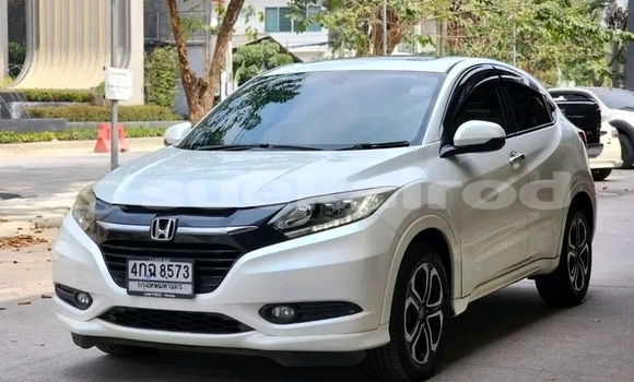 Buy Used Honda HR–V White Car in Chumphon in Chumphon Buy Used Honda HR–V White Car in Chumphon in Chumphon