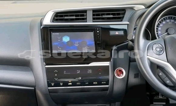 ซื้อ รถมือสอง Honda Jazz ขาว รถยนต์ ใน %{เมือง} ใน ชัยนาท