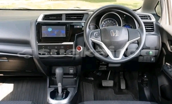 Buy Used Honda Jazz White Car in Chai Nat in Chai Nat Buy Used Honda Jazz White Car in Chai Nat in Chai Nat