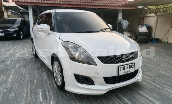 Buy Used Suzuki Swift White Car in Chai Nat in Chai Nat Buy Used Suzuki Swift White Car in Chai Nat in Chai Nat
